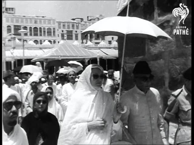 Islam_Pilgrims_Meet_At_Mecca_1954_Y8gudyUHMgw